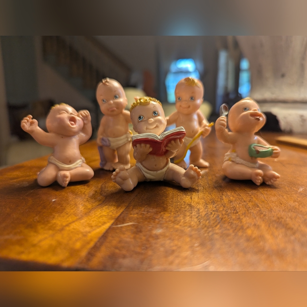 Galoob Magic Diaper Babies Adorable Figurine Collectibles #14,15,16,17, 18,